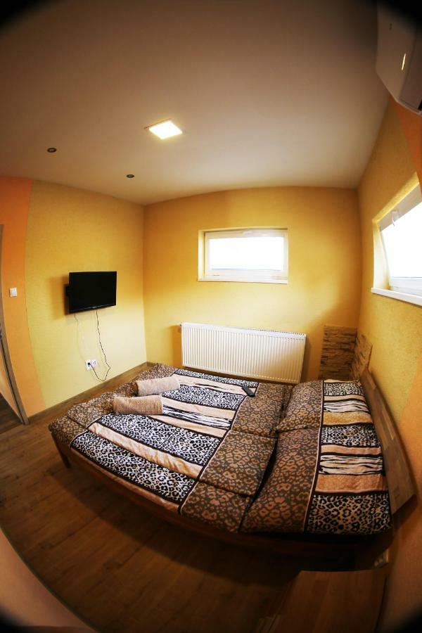 Apartmany Dimitra Štúrovo Buitenkant foto