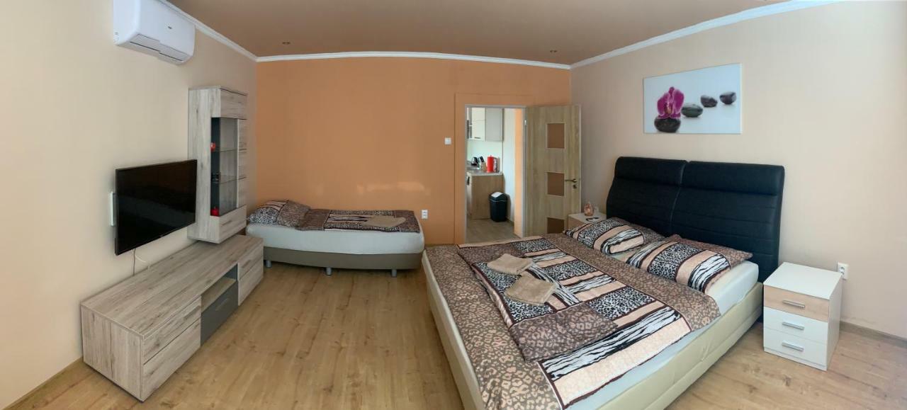 Apartmany Dimitra Štúrovo Buitenkant foto